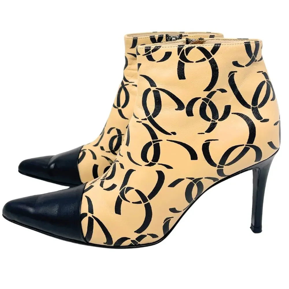 Chanel Ankle Boots Heels Beige Black Leather CC Logo Pointed Cap Toe F/W 2000 37